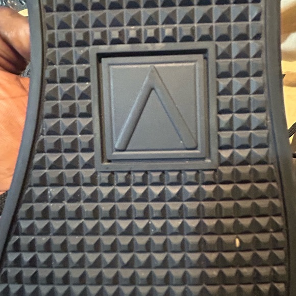 Luis Vuitton casual shoes - Picture 5 of 11